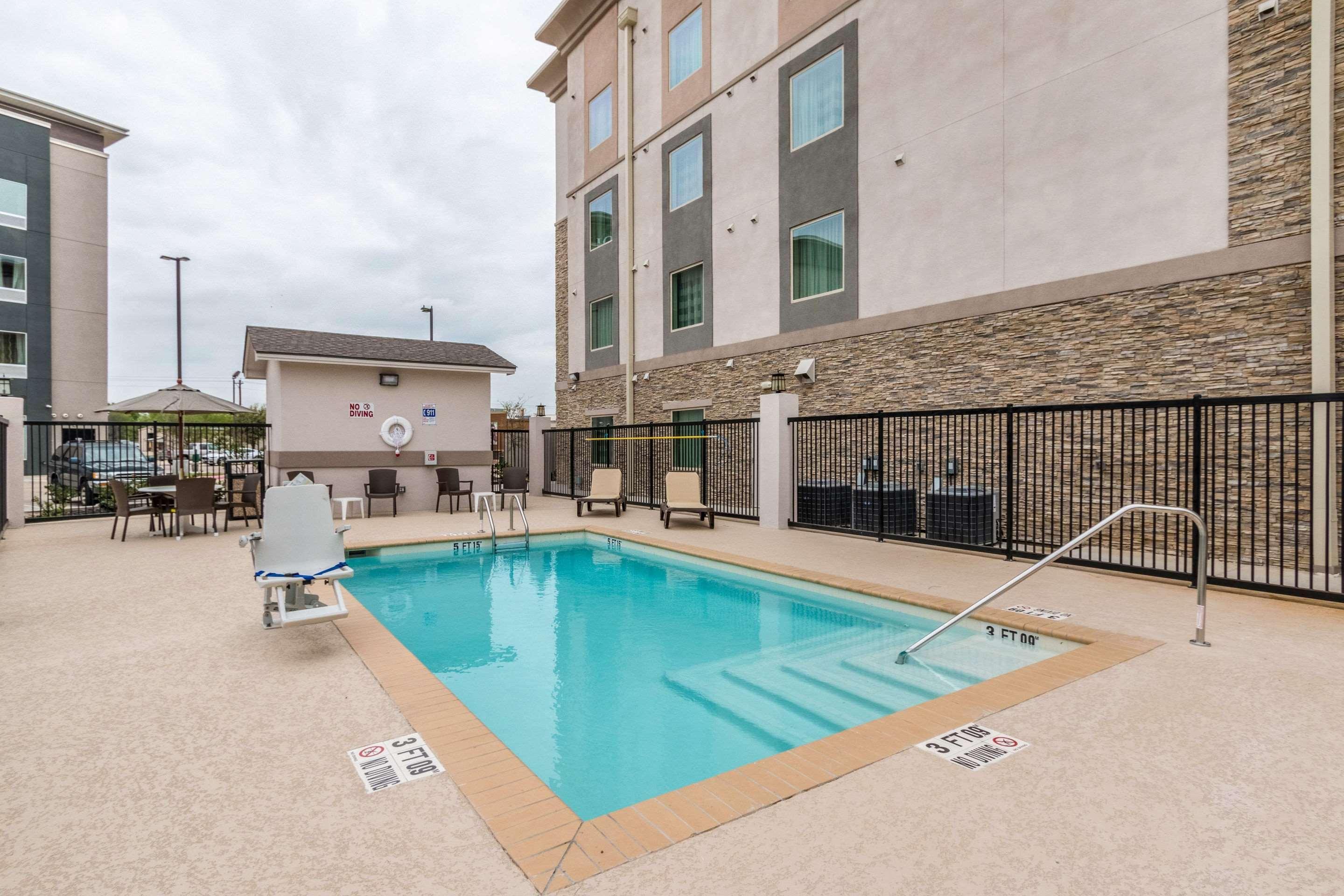 Sleep Inn & Suites College Station Exterior photo